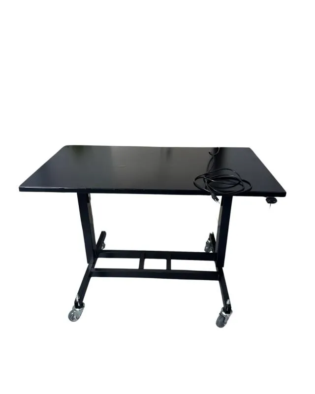 Mesa de escritório com regulagem de altura elétrica